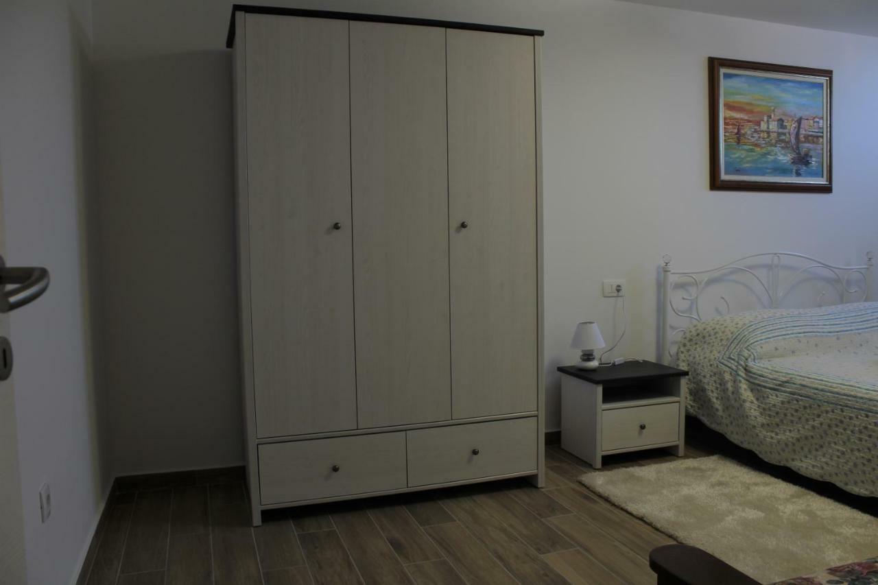 Apartman Robi Appartement Nova Vas  Buitenkant foto